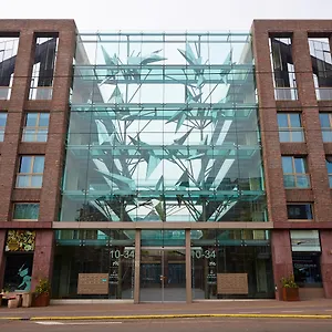 **** Hotell Amadi Park Nederländerna
